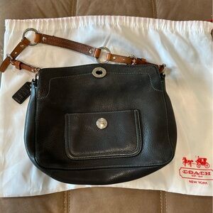 Vintage Authentic Coach Black Pebbled Leather Purse